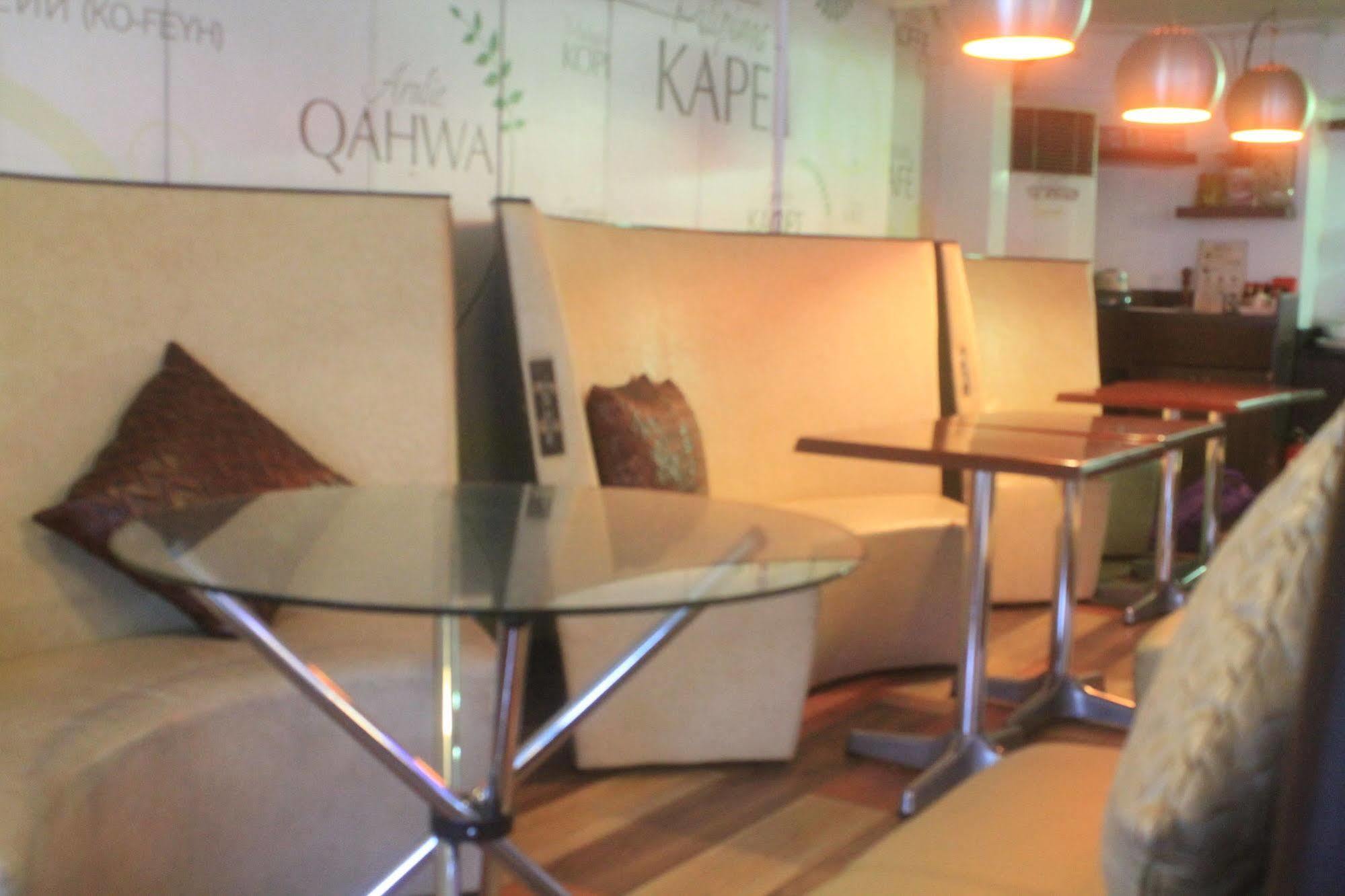 Orange Nest Hotel Manila Zewnętrze zdjęcie