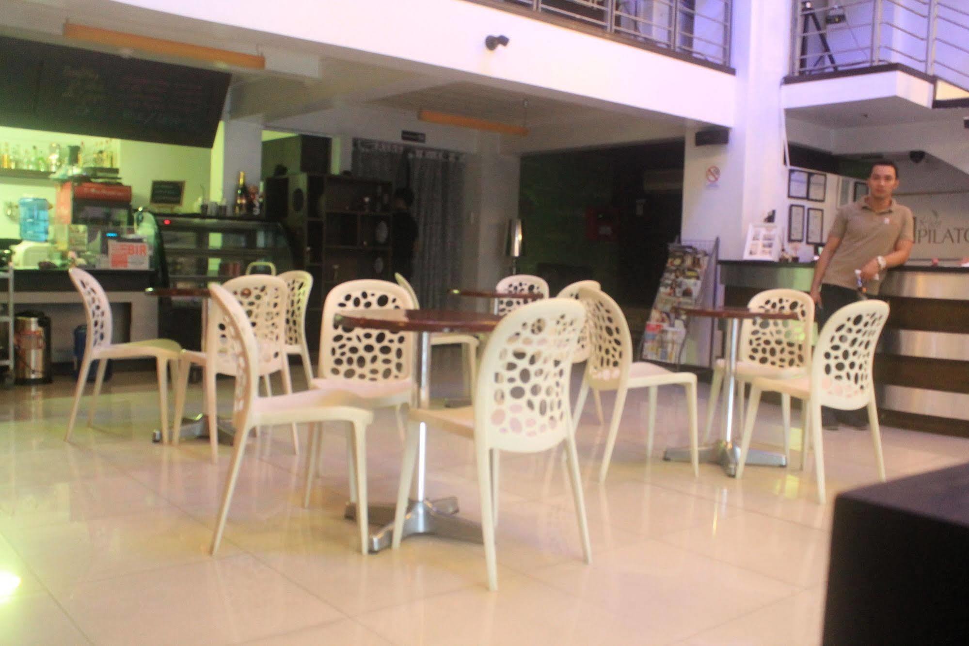 Orange Nest Hotel Manila Zewnętrze zdjęcie
