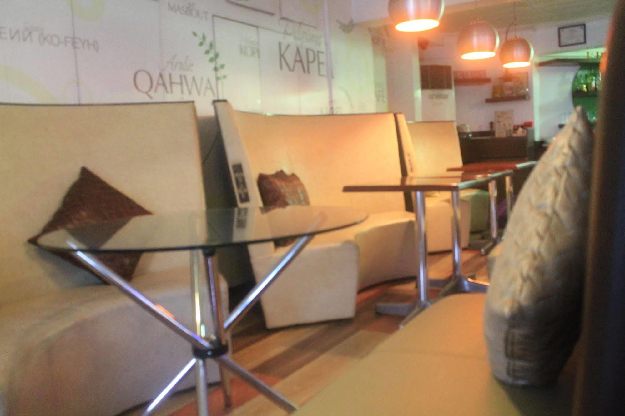 Orange Nest Hotel Manila Zewnętrze zdjęcie