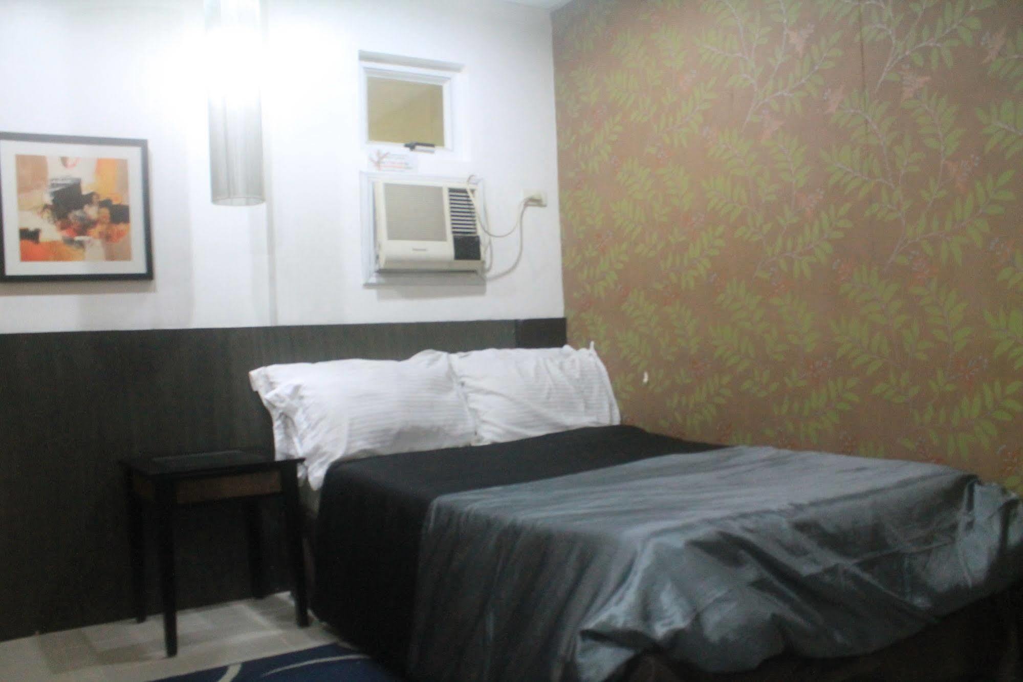 Orange Nest Hotel Manila Zewnętrze zdjęcie
