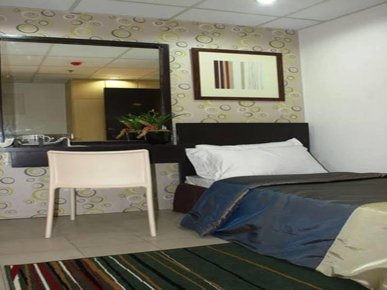 Orange Nest Hotel Manila Zewnętrze zdjęcie