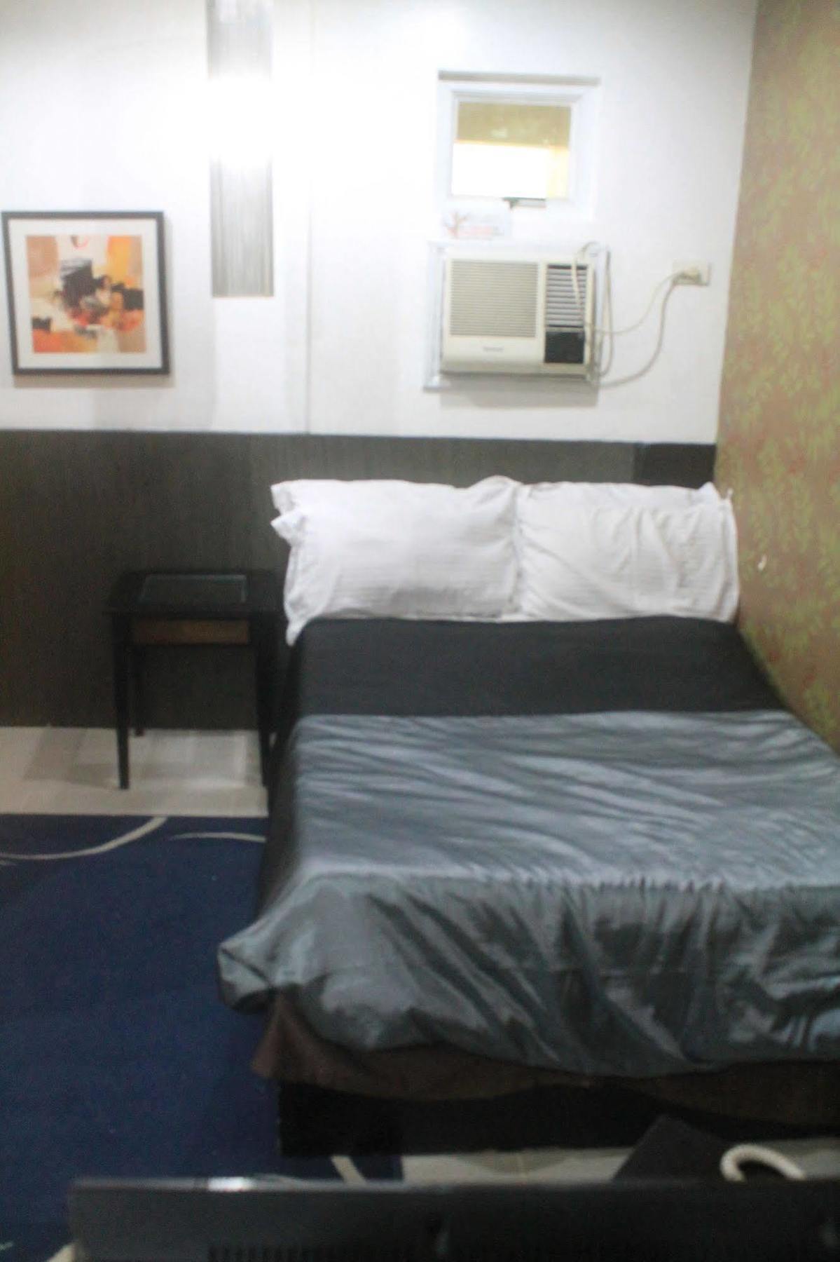 Orange Nest Hotel Manila Zewnętrze zdjęcie