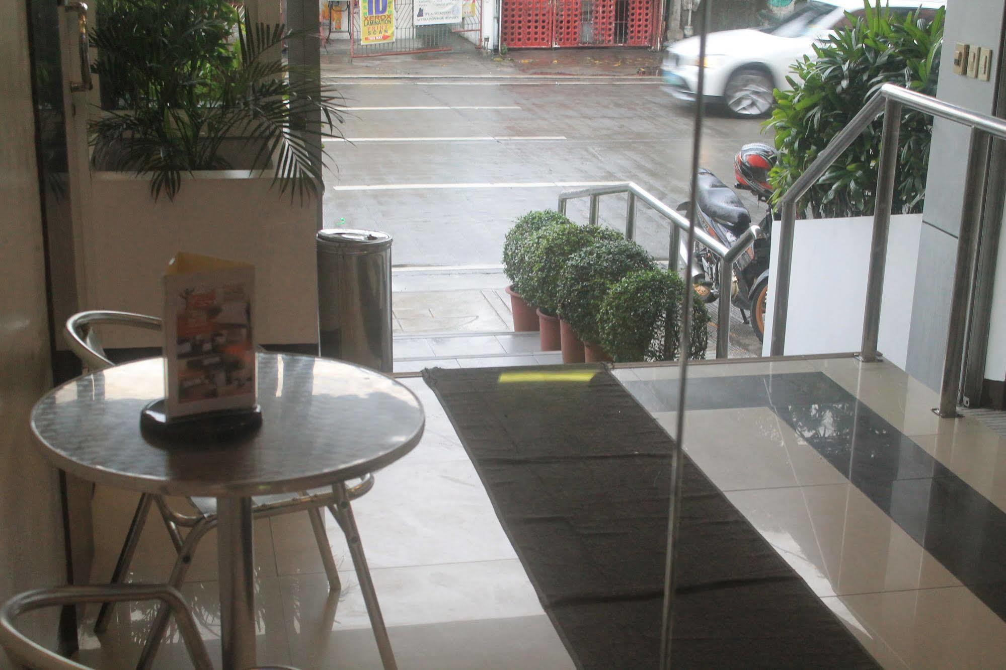Orange Nest Hotel Manila Zewnętrze zdjęcie